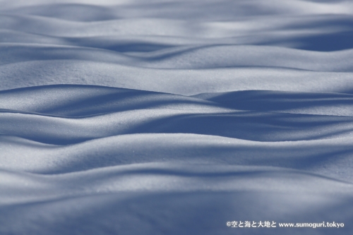 雪面のアート